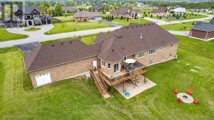 61 SONGBIRD CRESCENT - 29