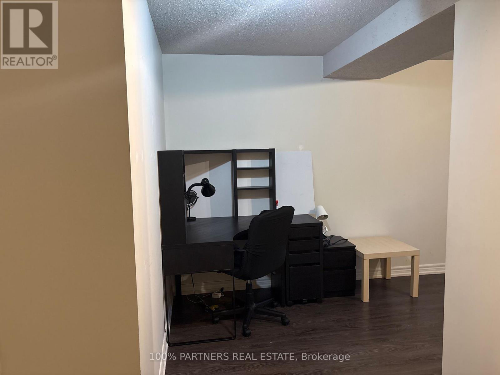 #34 1570 RICHMOND STREET - 16