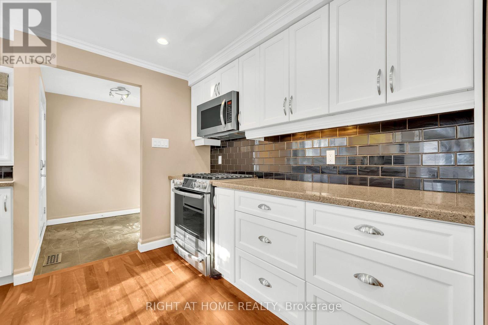 3 - 104 WOODLAWN ROAD E, Guelph (Victoria North) — photo 9