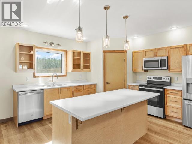 11 ALERT AVENUE - 5