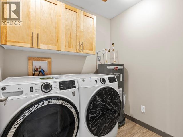 11 ALERT AVENUE - Image 8