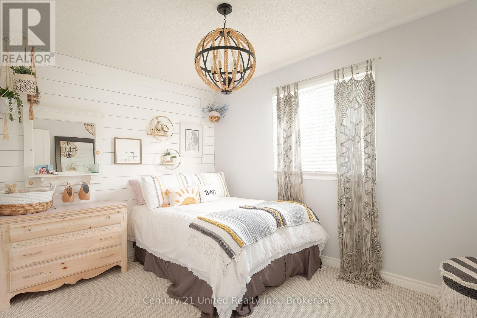 2229 LORRAINE DRIVE - 17