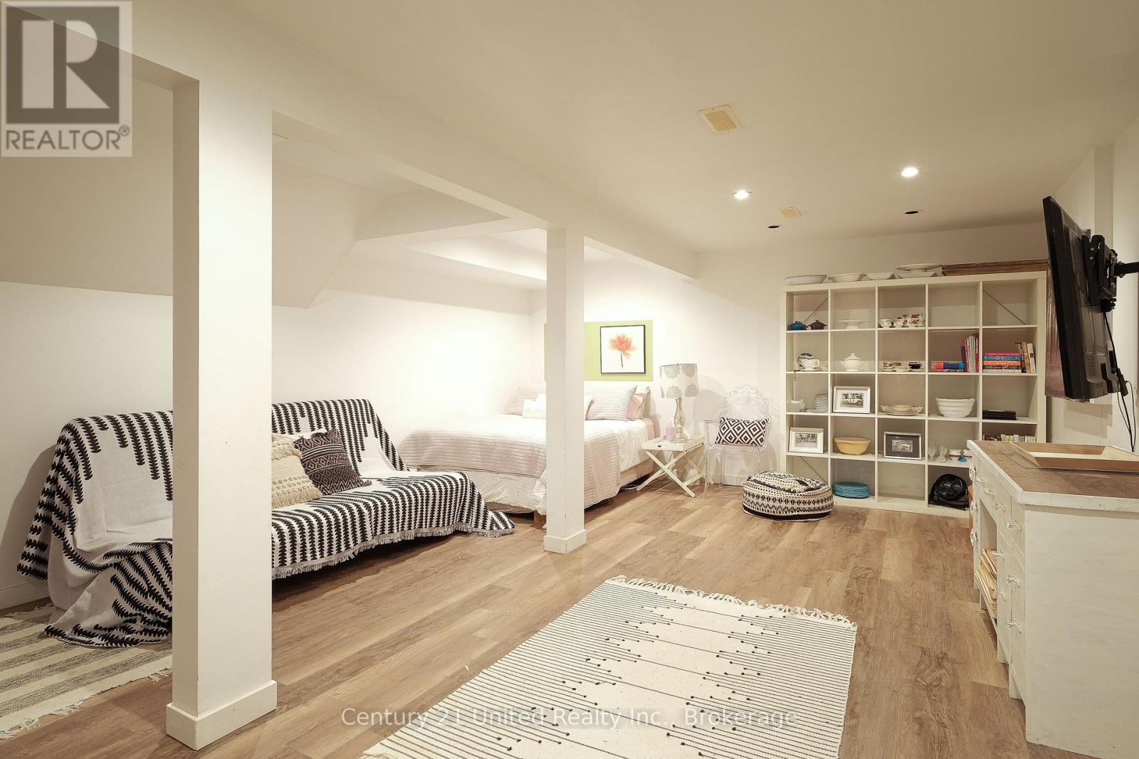 2229 LORRAINE DRIVE - Image 25