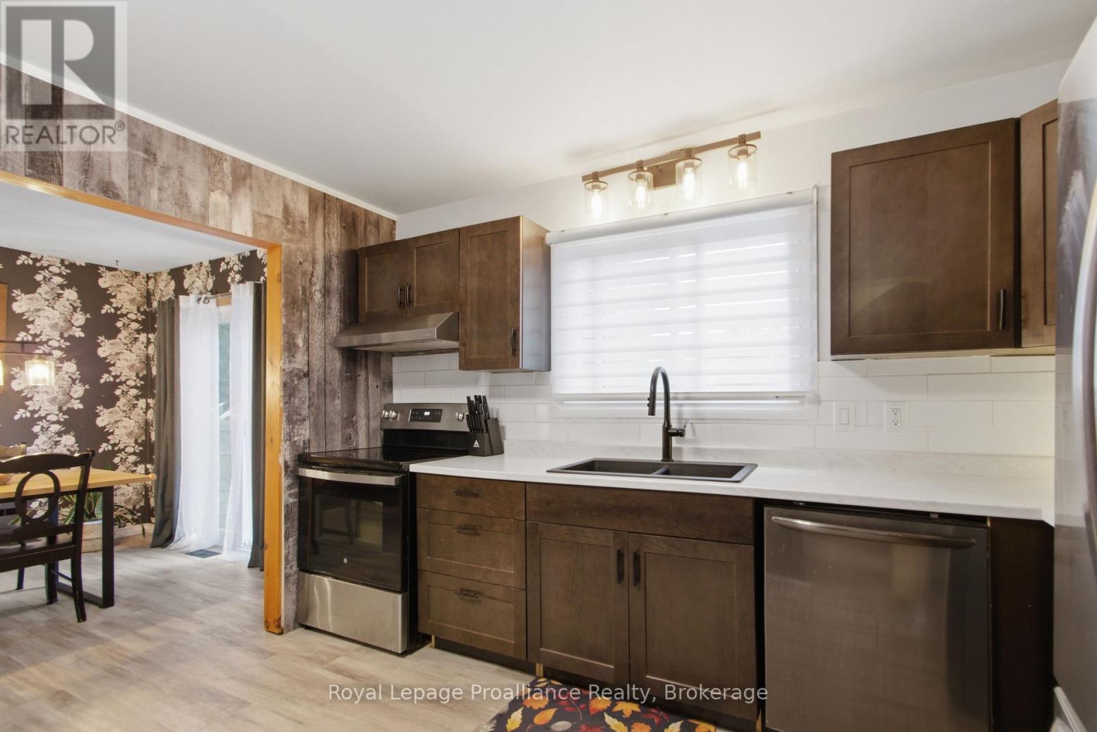 12 O'NEIL CRESCENT - Image 20