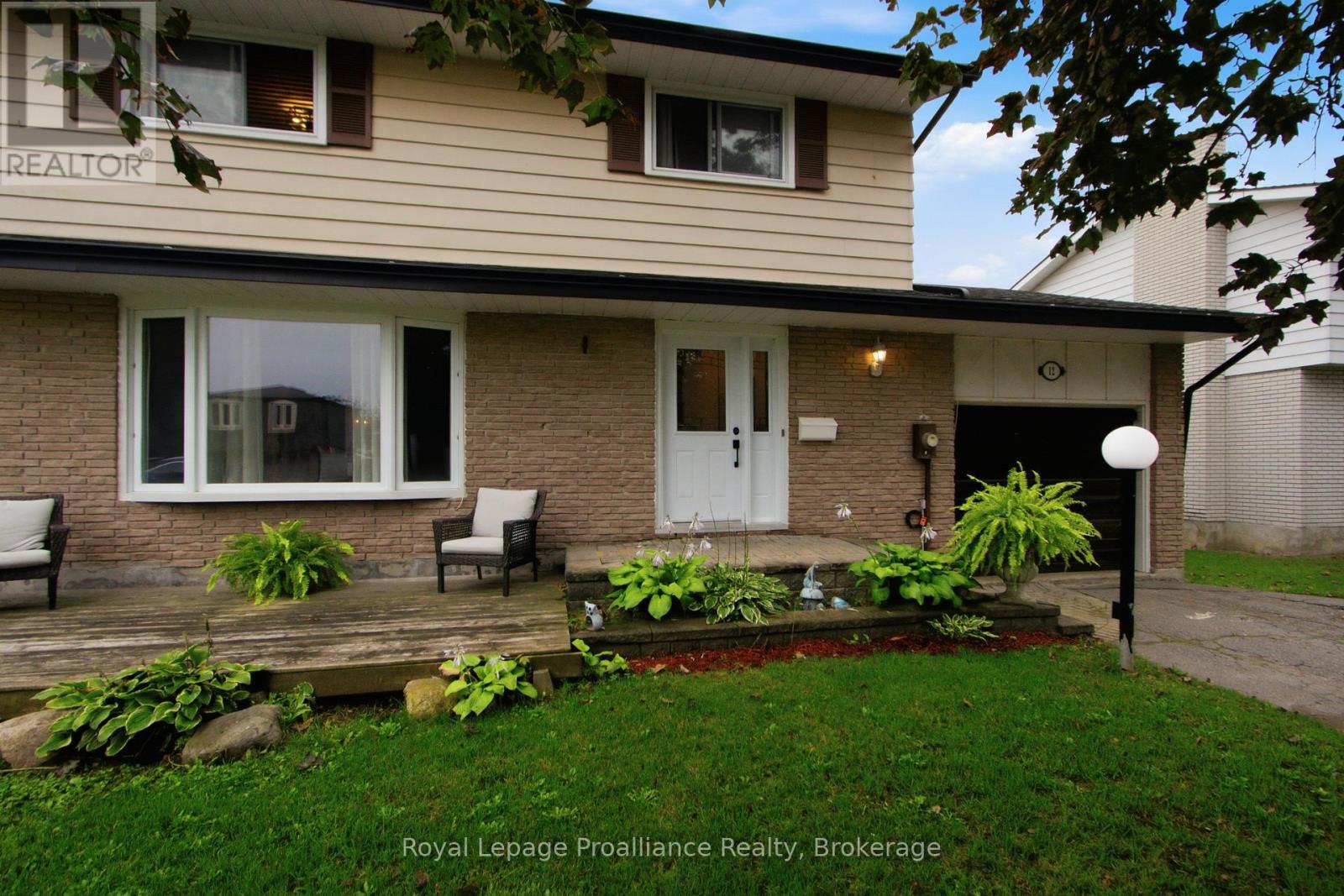 12 O'NEIL CRESCENT - Image 4