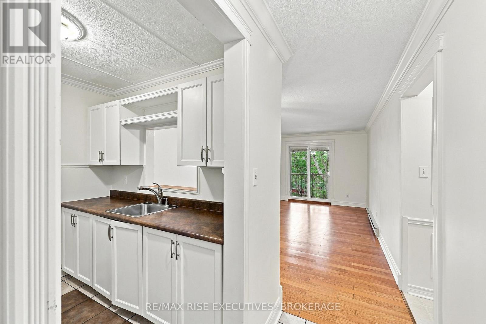 #305 561 ARMSTRONG ROAD - 12