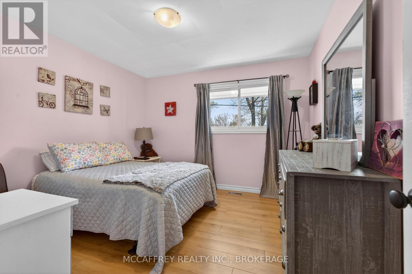 46 COLLEGE STREET - Image 17