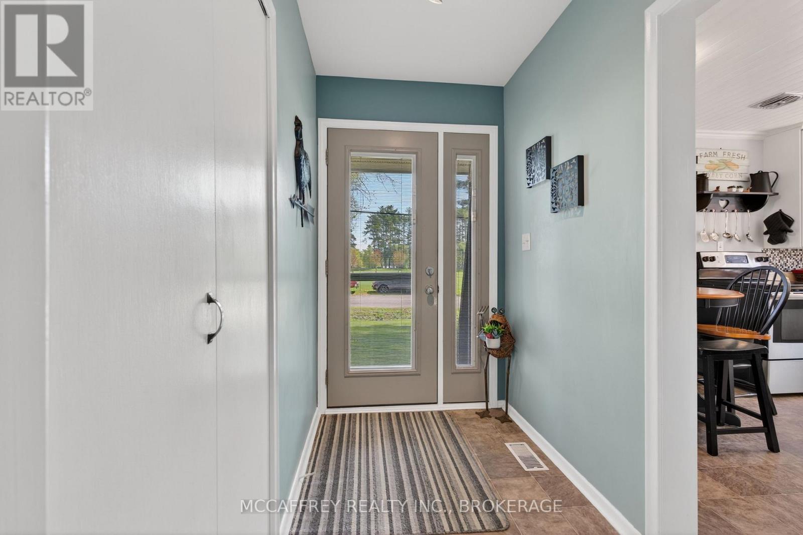 46 COLLEGE STREET - Image 3