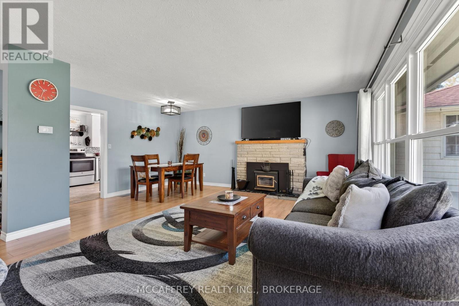 46 COLLEGE STREET - Image 5