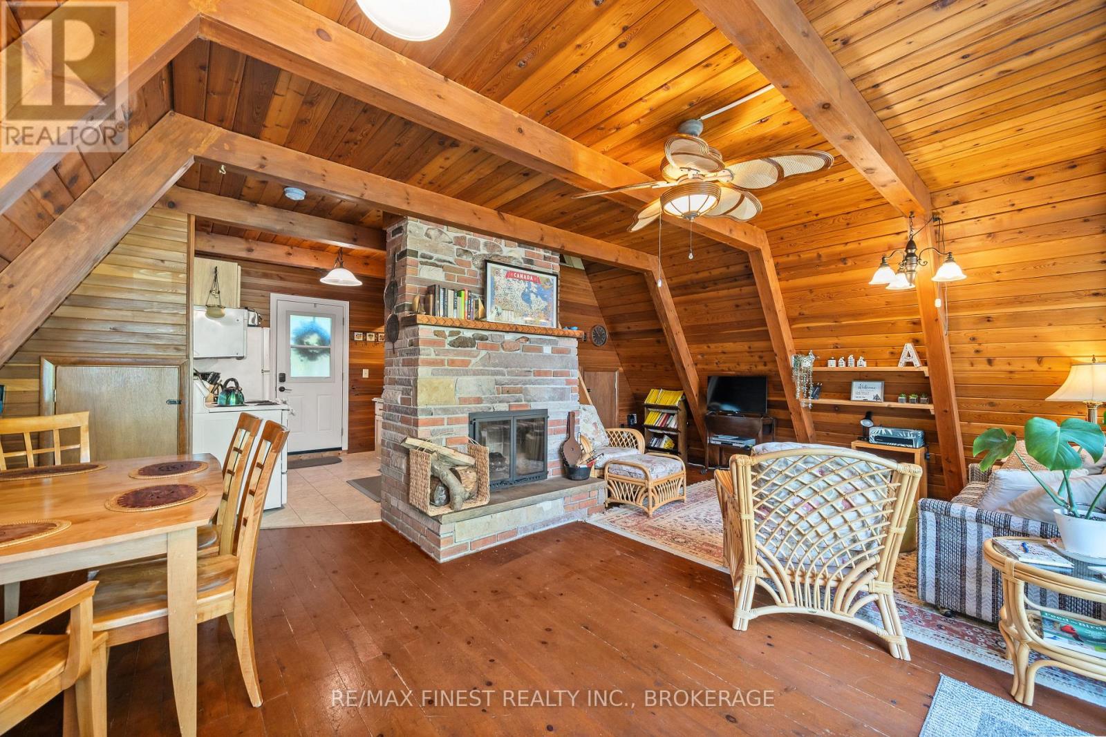 53 HILLSIDE LANE - 10