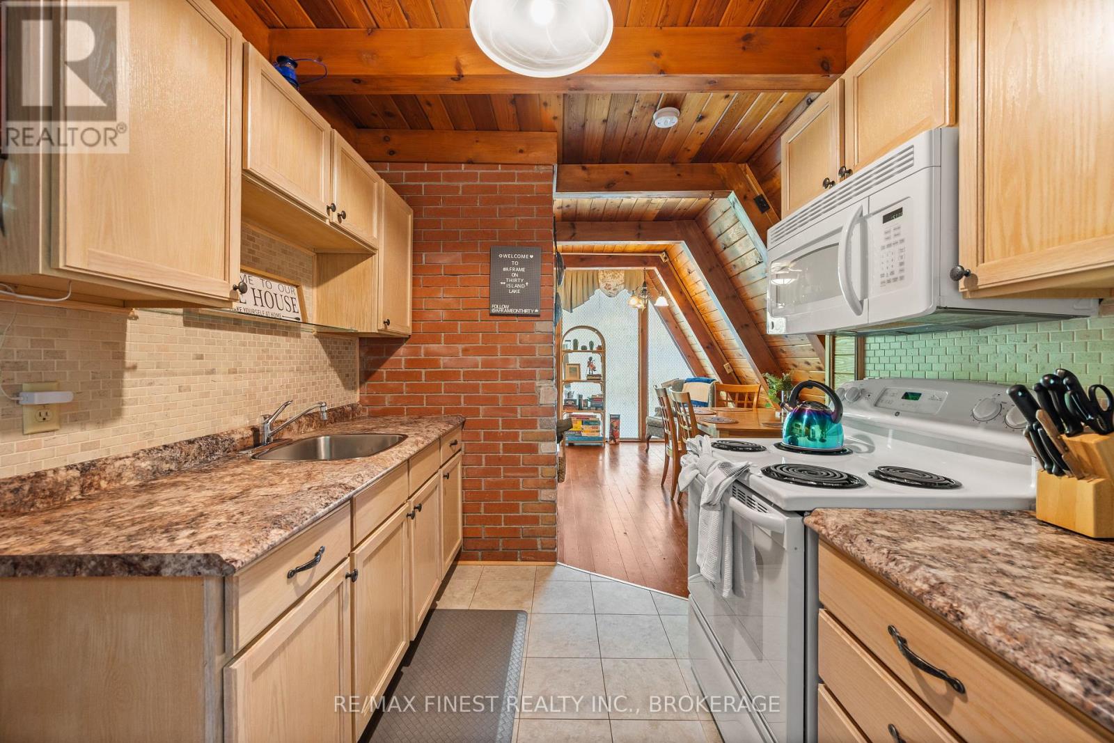 53 HILLSIDE LANE - Image 12