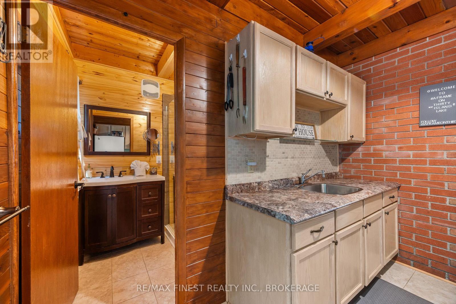 53 HILLSIDE LANE - 13