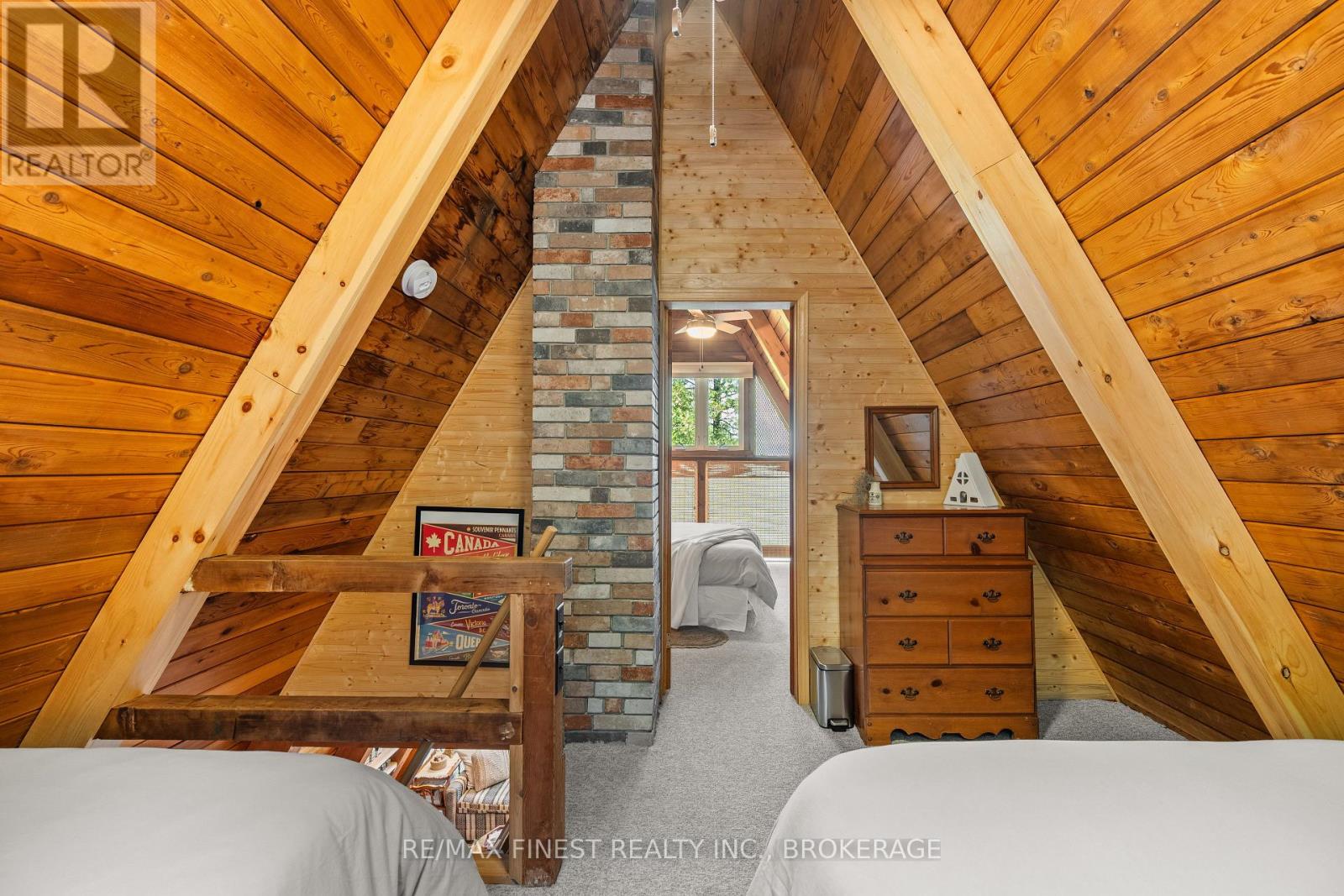 53 HILLSIDE LANE - 19