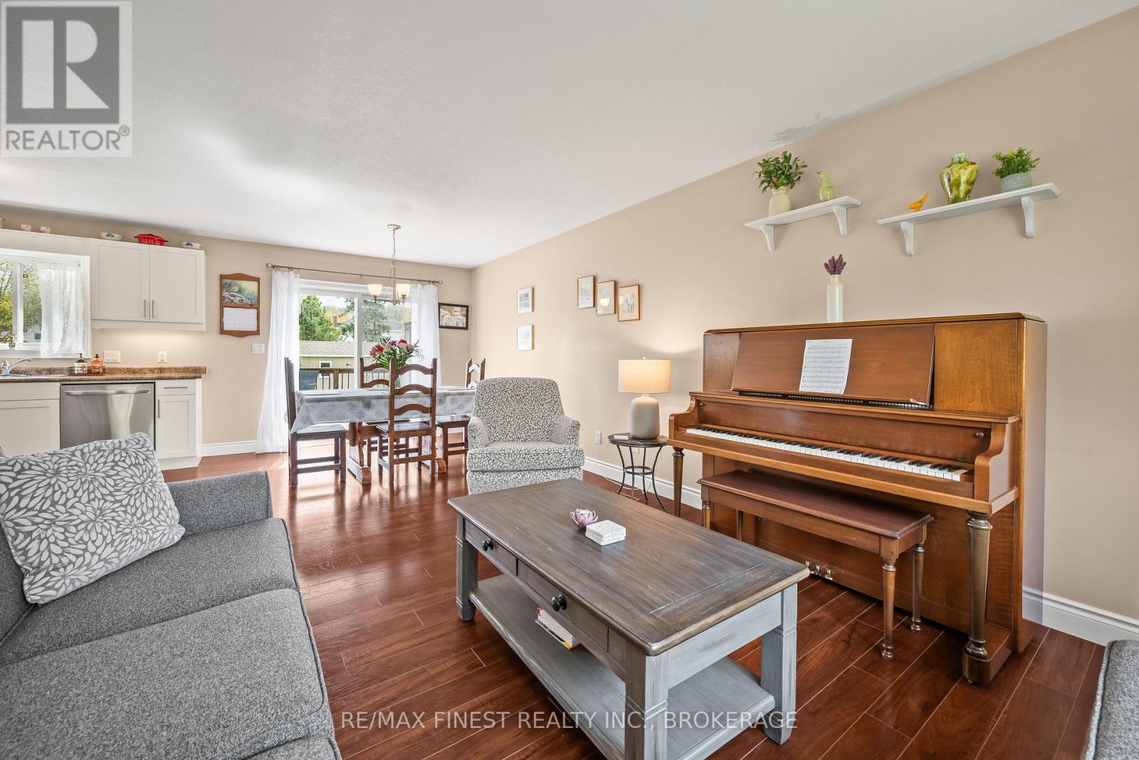 145 UPPER LAKE STREET - 8