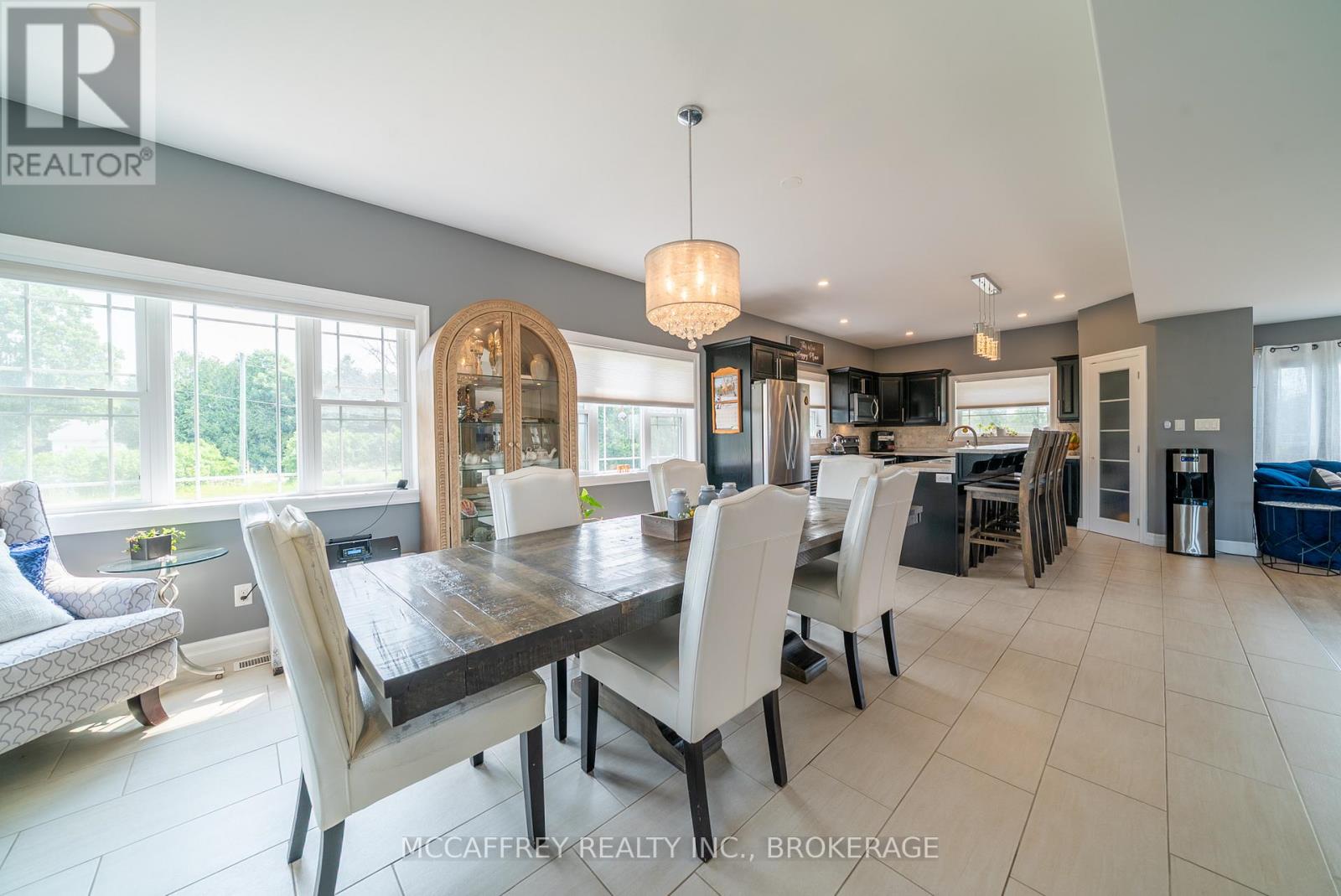 2572 BLESSINGTON ROAD - 8