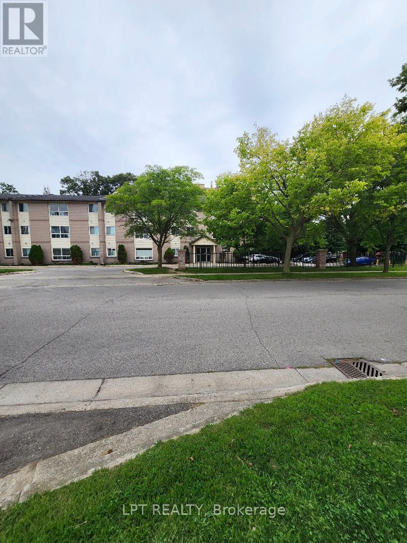 #4 1265 BENTLEY DRIVE - 1