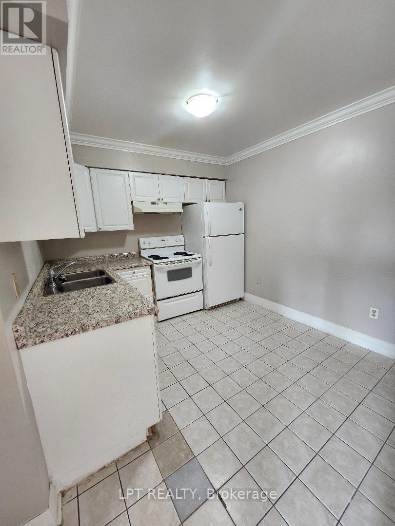 #4 1265 BENTLEY DRIVE - 6