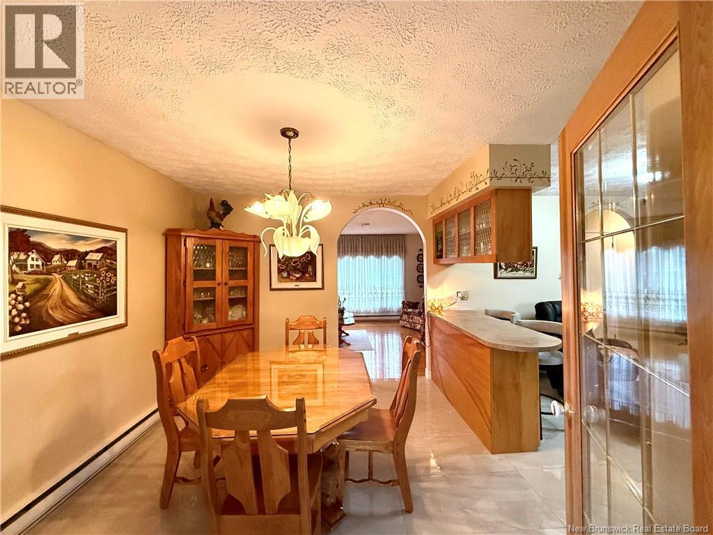 38 Ouellette Street - Image 12