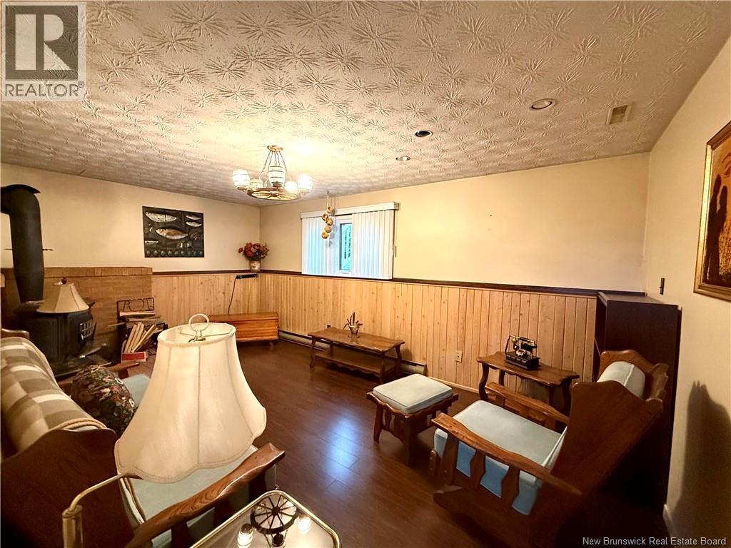 38 Ouellette Street - 29