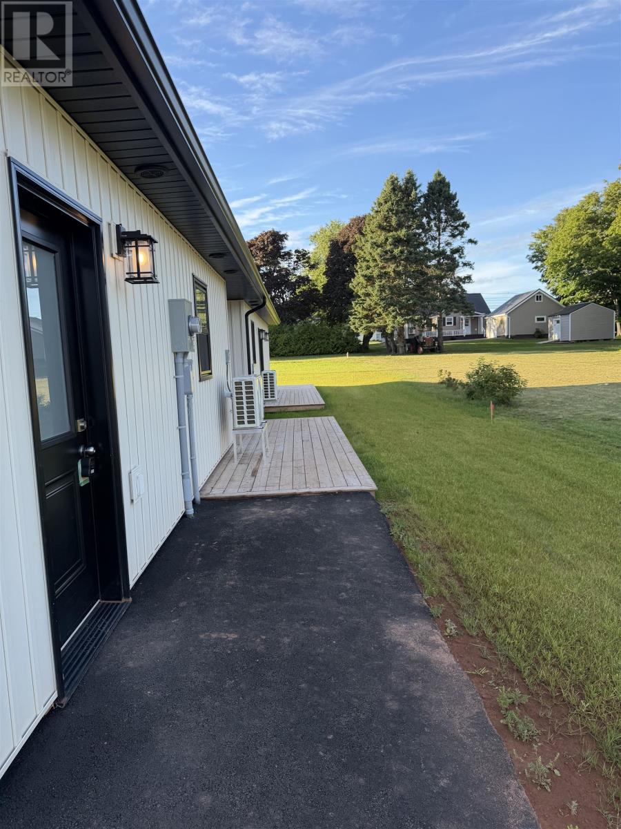 131 HALLIE Drive - 12