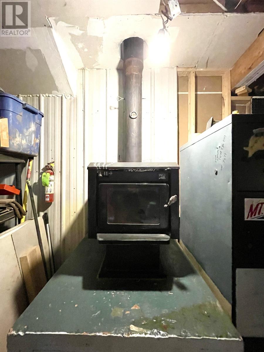 32756 Route 2 - Image 31