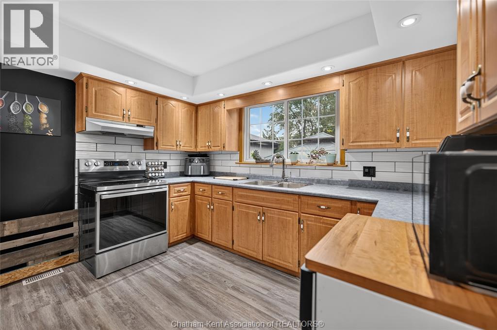 447 SYDENHAM STREET - 2