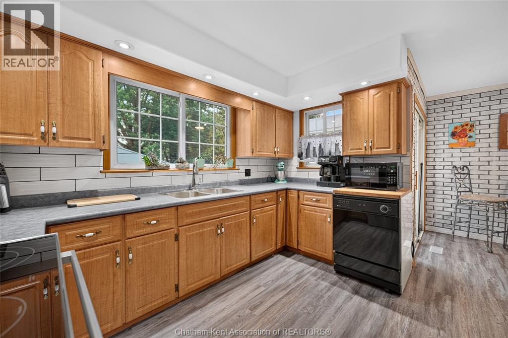 447 SYDENHAM STREET - Image 3