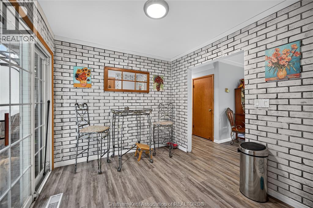 447 SYDENHAM STREET - Image 4