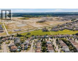 116 Henhoeffer Crescent, Kitchener, ON N2E4H3 Photo 33