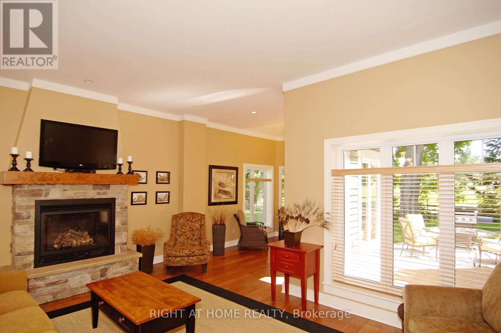 #9-6 532 10TH CONCESSION ROAD - Image 3