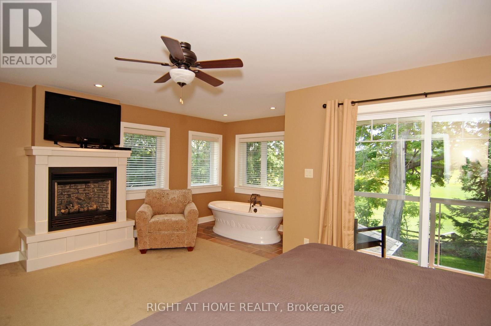 #9-6 532 10TH CONCESSION ROAD - 9