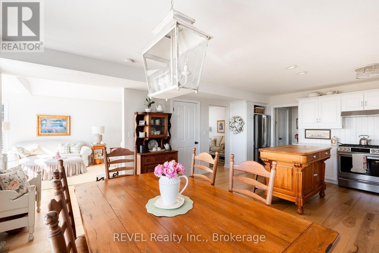 177 Lakeshore Road West — photo 19