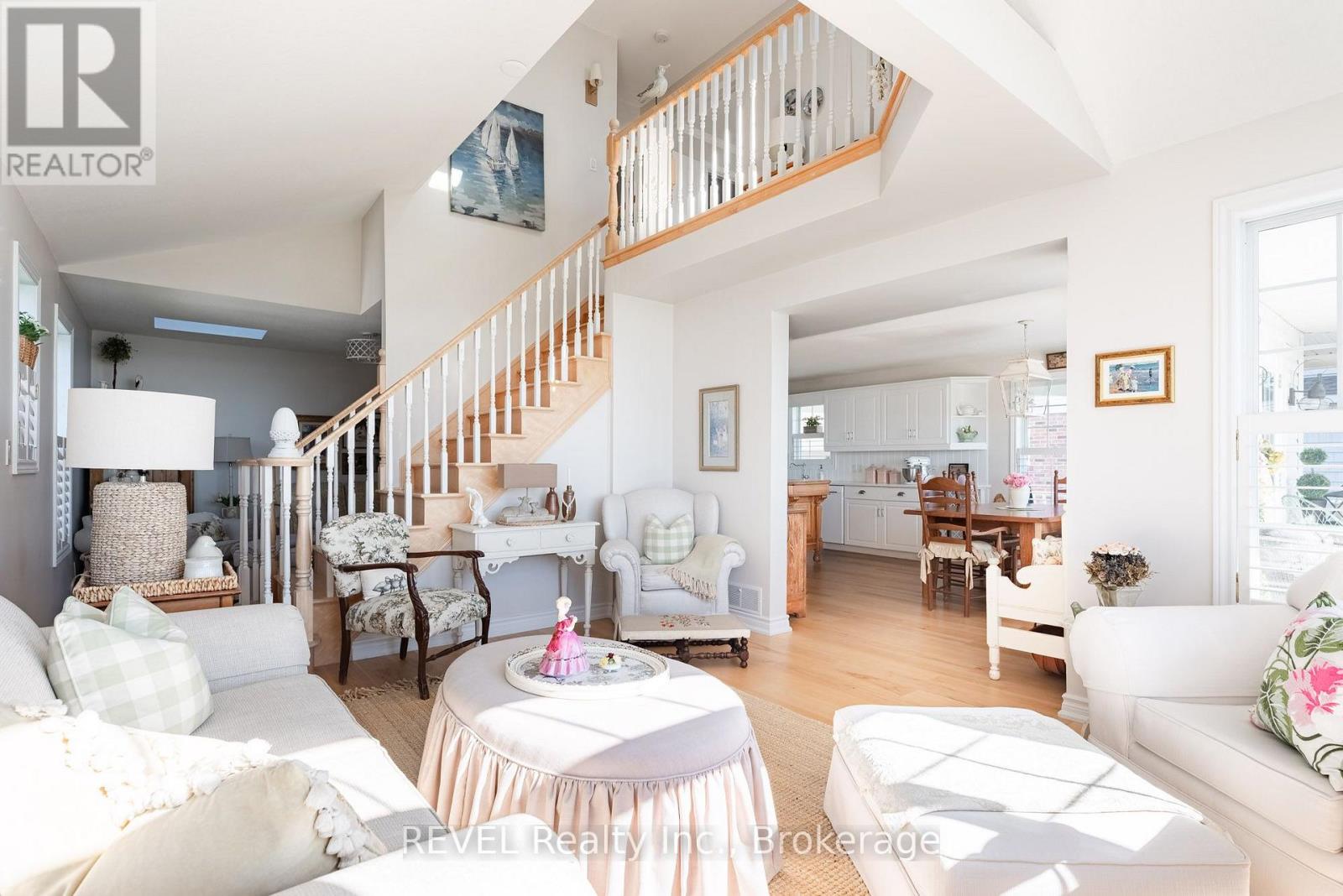 177 Lakeshore Road West — photo 23