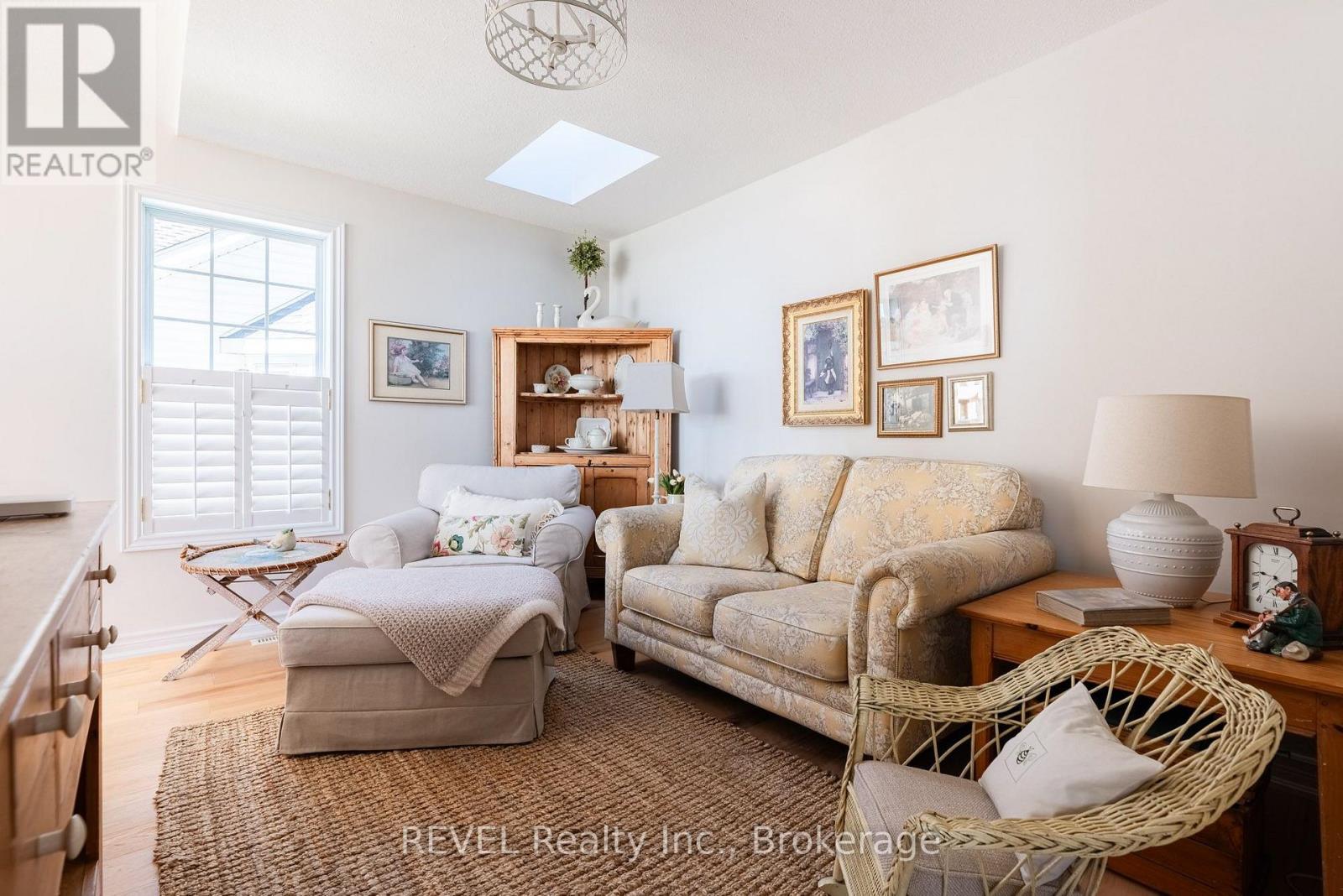 177 Lakeshore Road West — photo 24