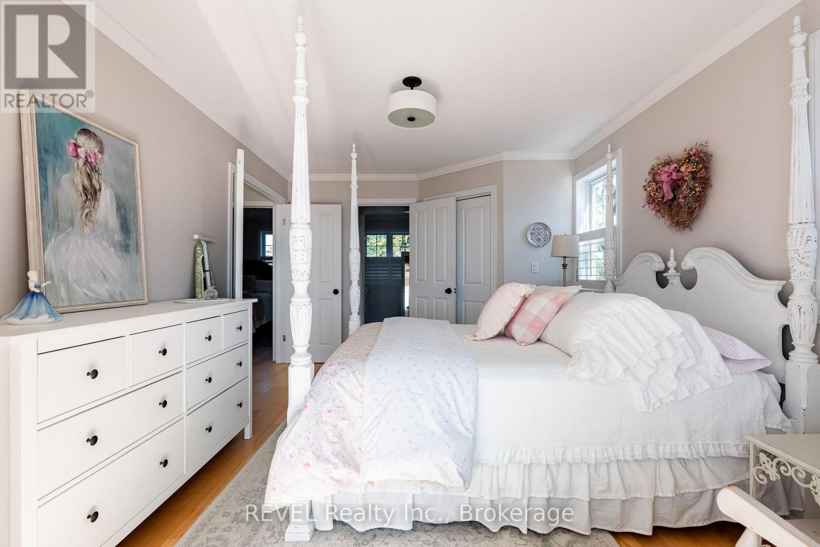 177 LAKESHORE ROAD W - 29
