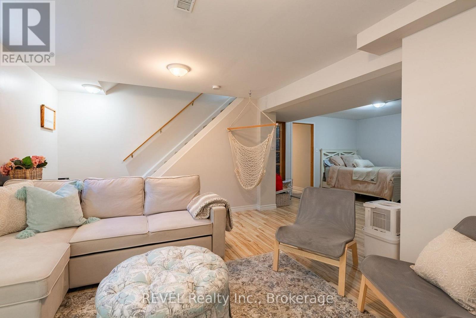 177 Lakeshore Road West — photo 36