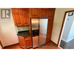 702 Sheppard Ave E Avenue E, Toronto, ON M2K1B7 Photo 15