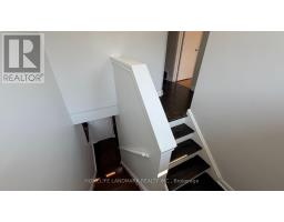 702 Sheppard Ave E Avenue E, Toronto, ON M2K1B7 Photo 20