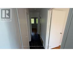 702 Sheppard Ave E Avenue E, Toronto, ON M2K1B7 Photo 21