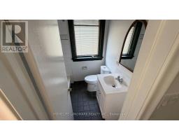 702 Sheppard Ave E Avenue E, Toronto, ON M2K1B7 Photo 26
