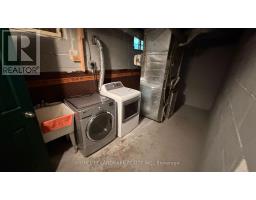 702 Sheppard Ave E Avenue E, Toronto, ON M2K1B7 Photo 38