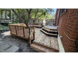702 Sheppard Ave E Avenue E, Toronto, ON M2K1B7 Photo 42