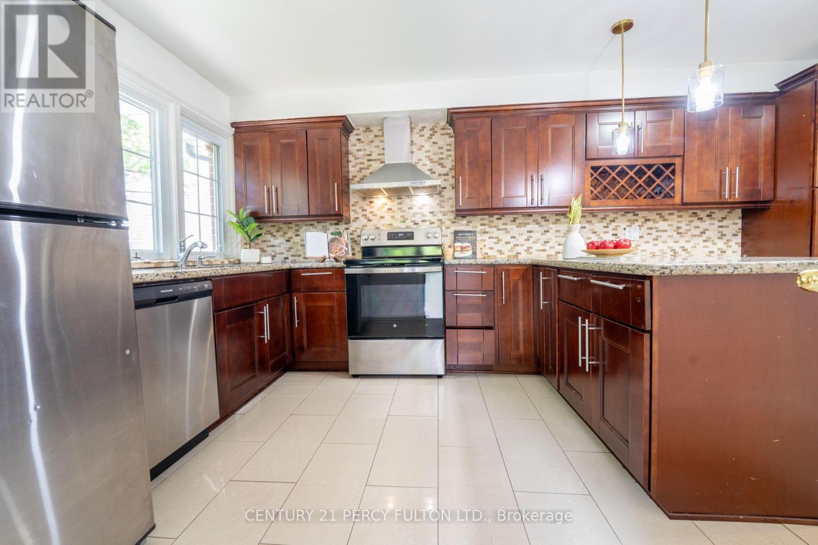 6 DONNA COURT - Image 17