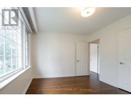 6 Donna Court, Toronto, ON M2M2C8 Photo 23