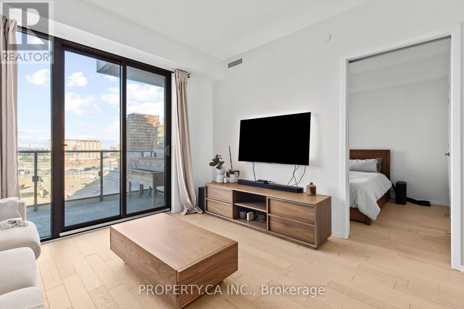 #710 12 BONNYCASTLE STREET - Image 5