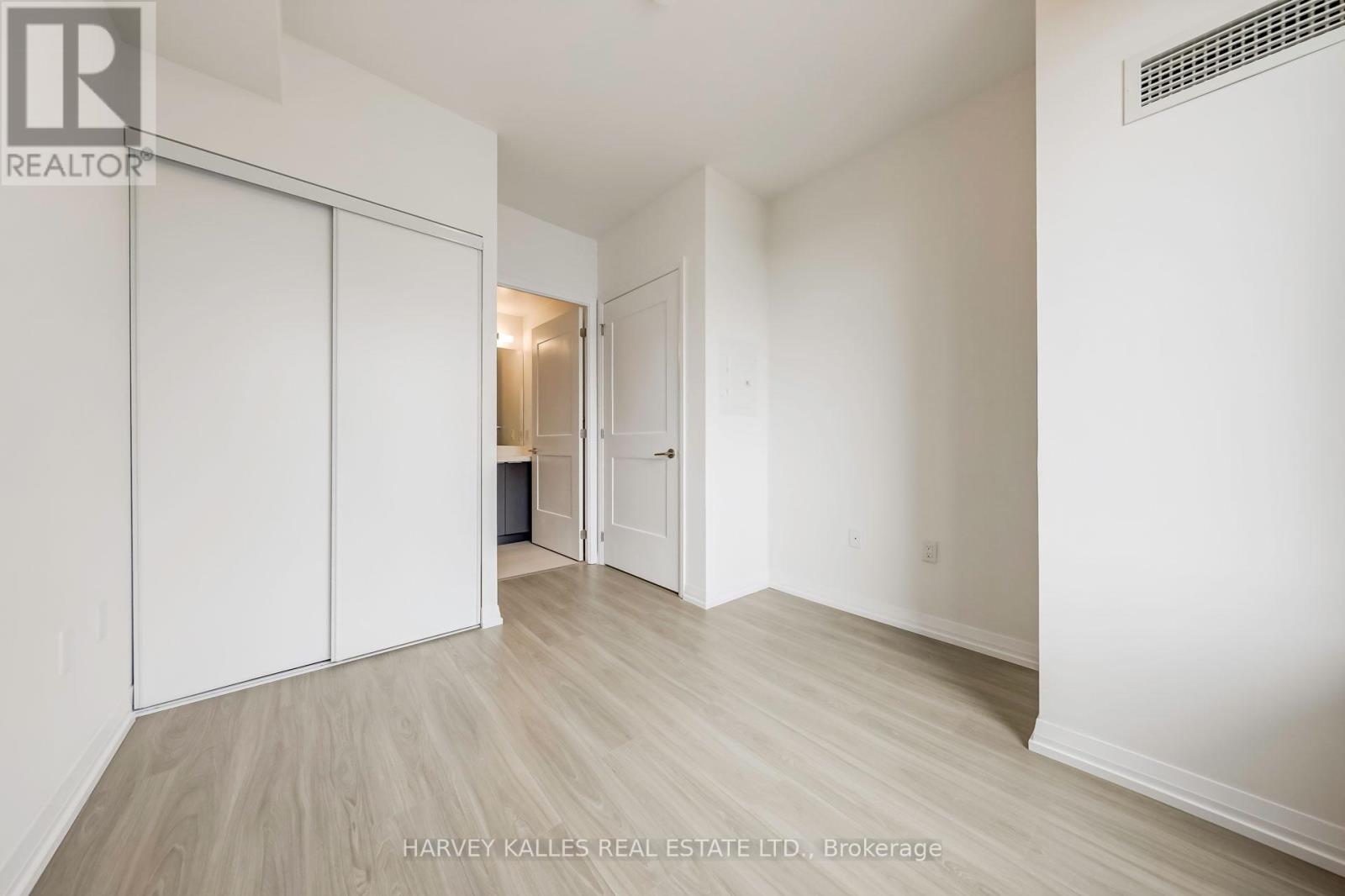 #2604 25 HOLLY STREET - 11