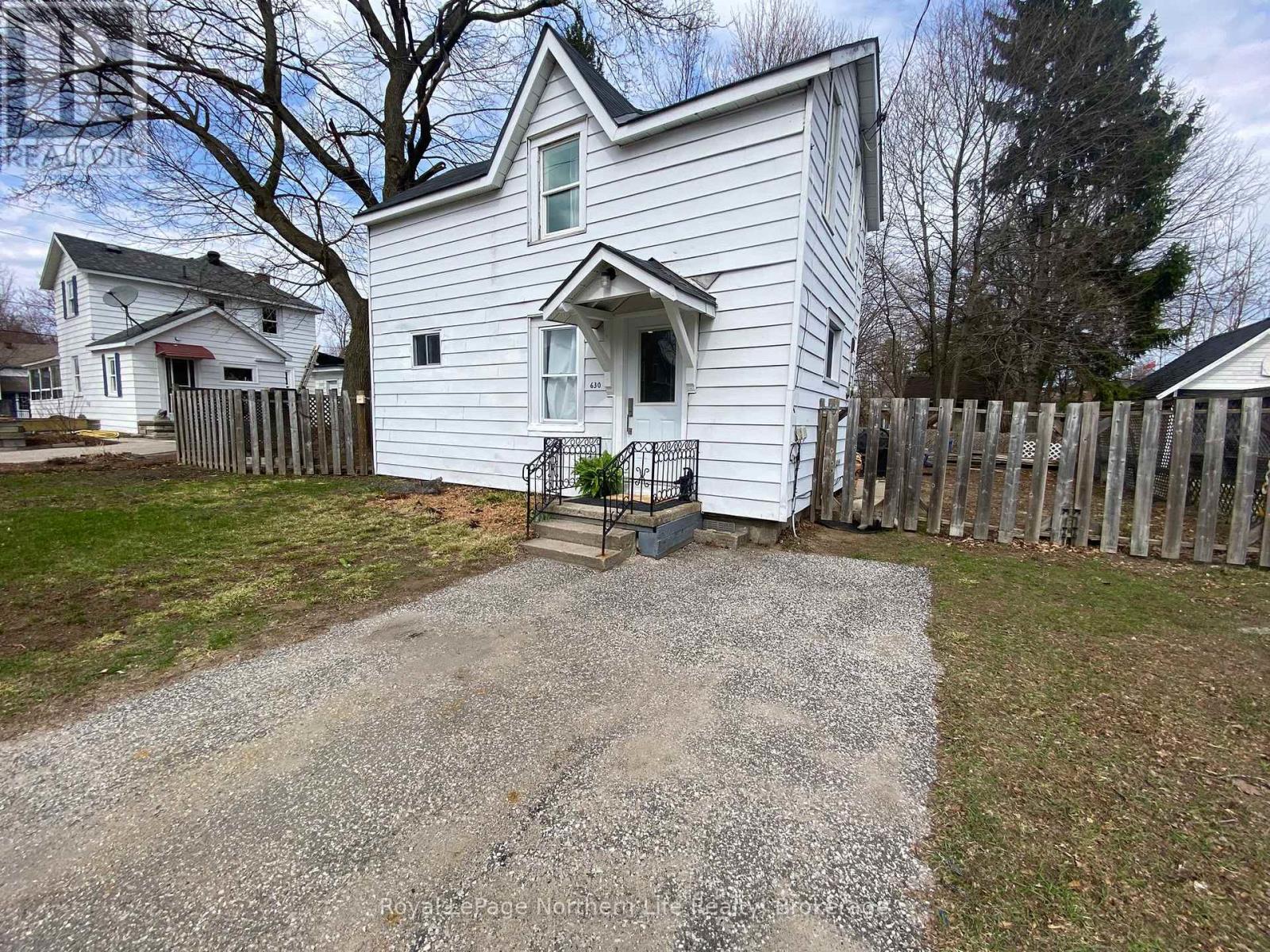 630 FIRST STREET S - 3