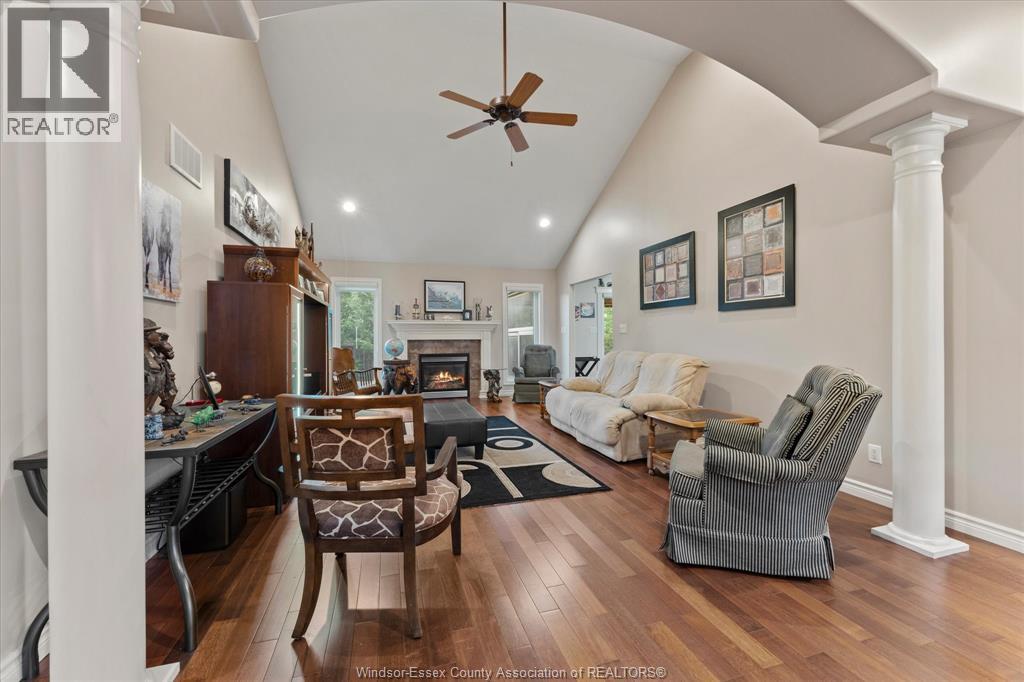 1031 HUNTINGTON BOULEVARD - 8