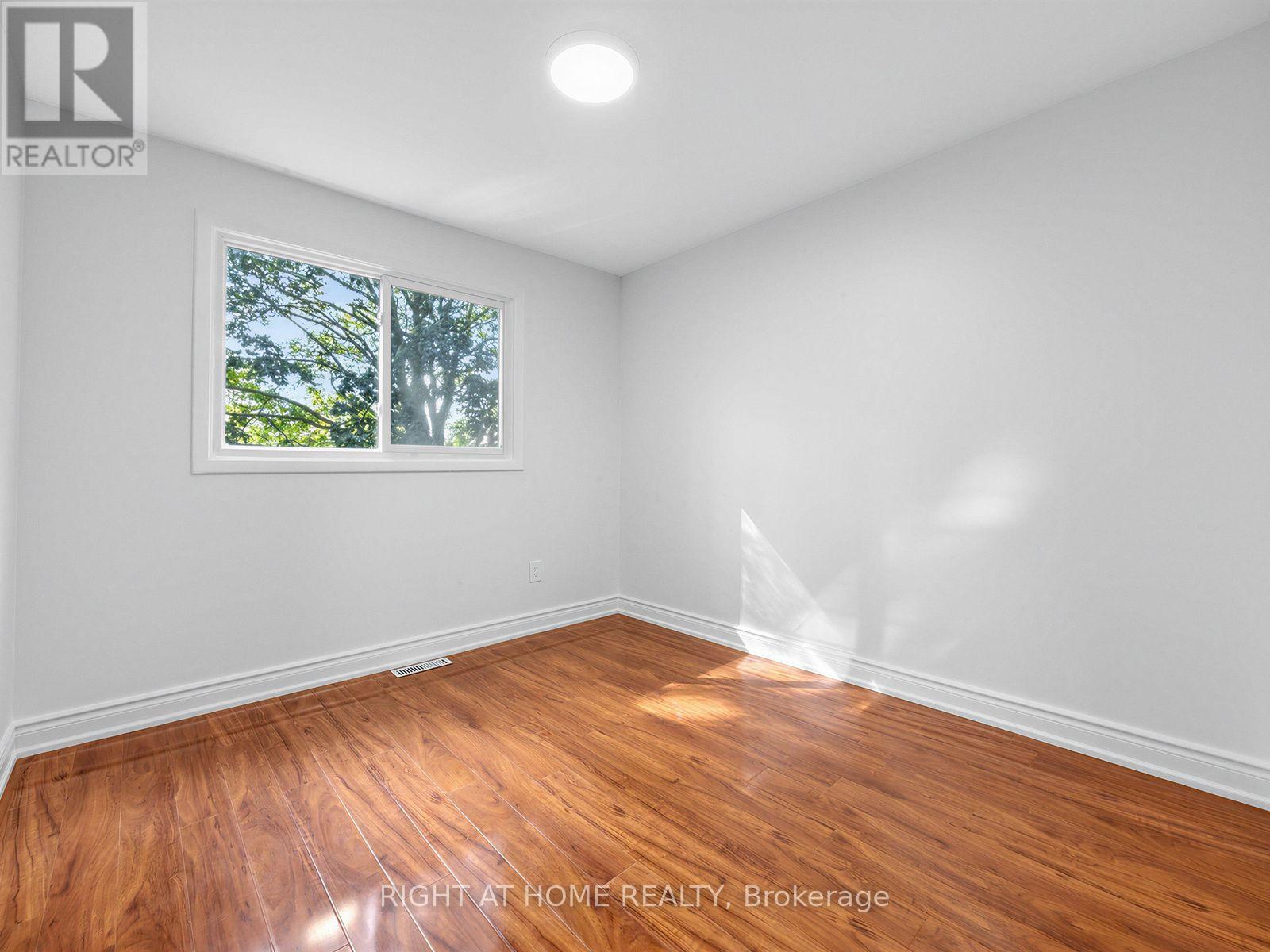 336 SPRUCEWOOD COURT - 15