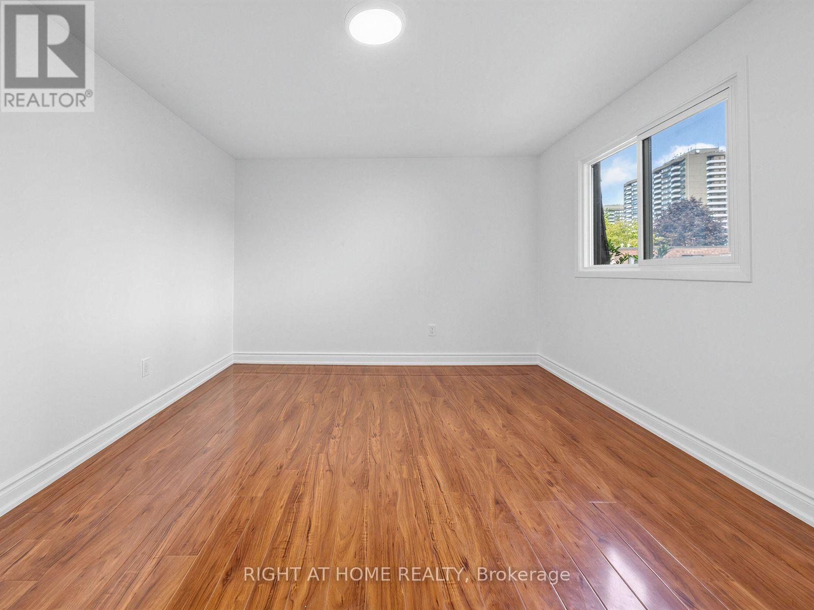 336 SPRUCEWOOD COURT - 17